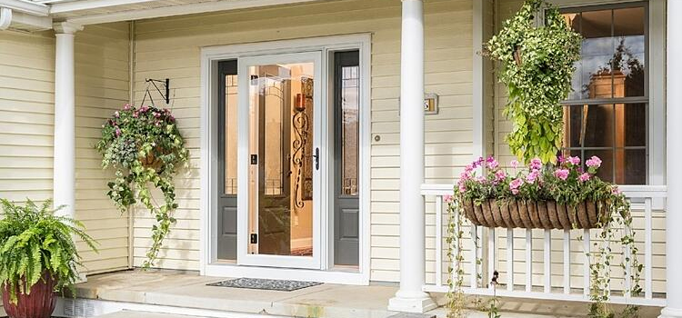 screen door installation in Gravenhurst