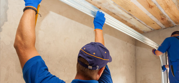 commercial overhead garage door repair in Gravenhurst